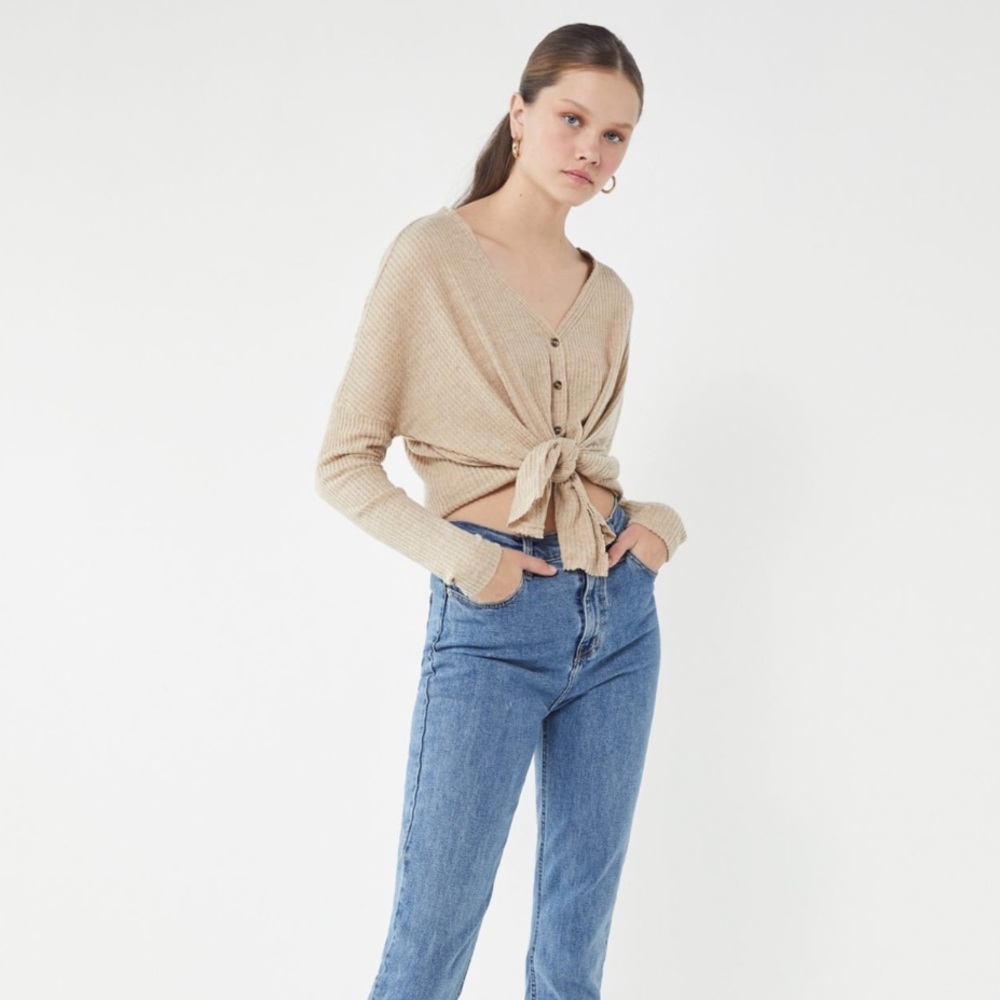 URBAN OUTFITTERS THERMAL TOP